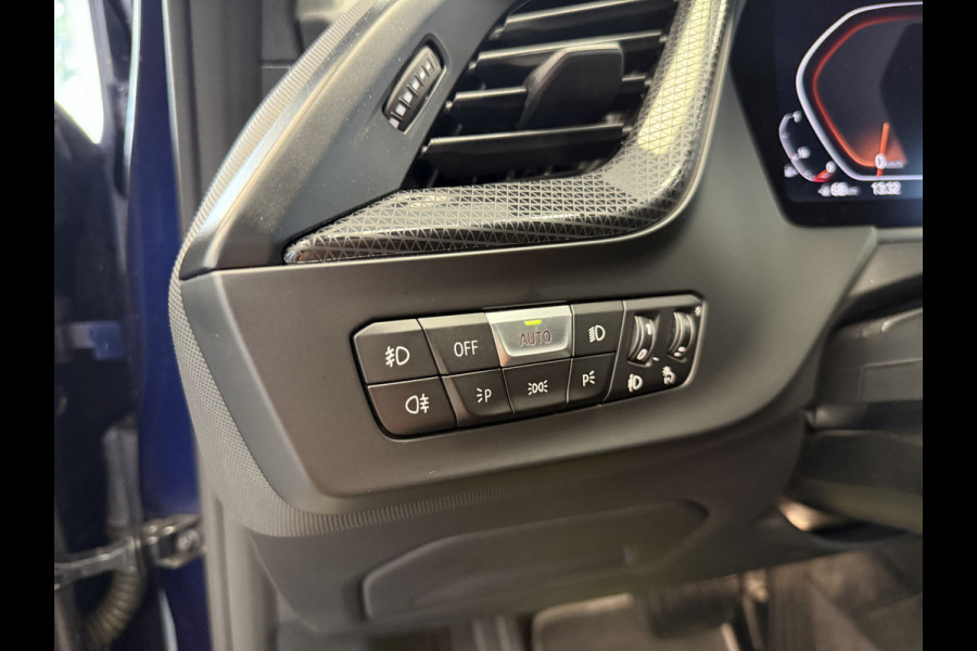 BMW 1-serie 118i Executive Edition Cruise/Climate PDC NAP