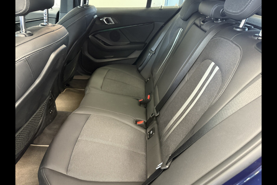 BMW 1-serie 118i Executive Edition Cruise/Climate PDC NAP