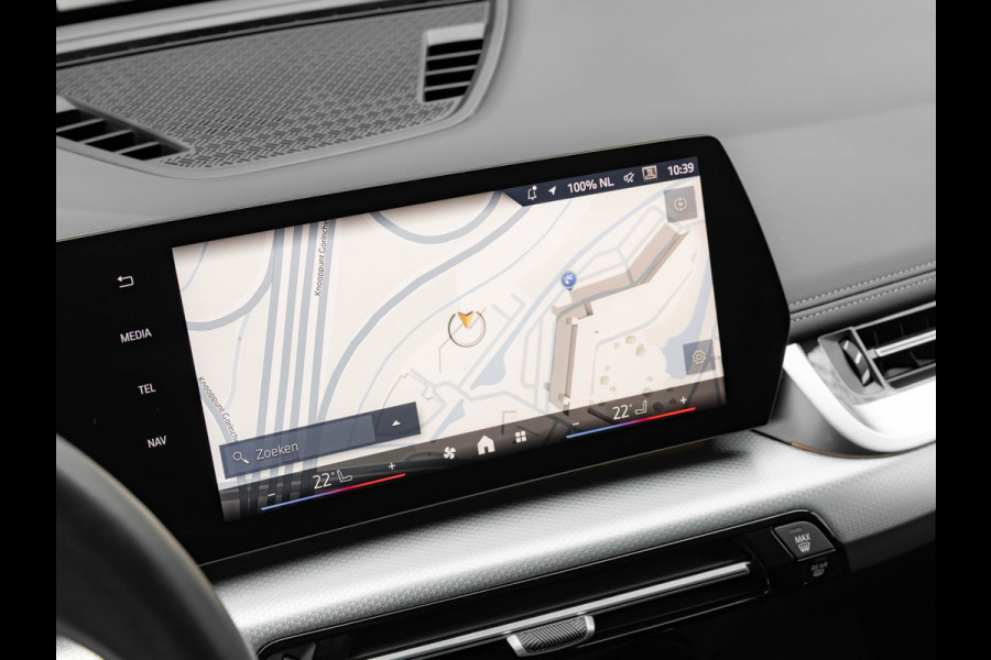 BMW iX1 eDrive20 M-Sport - Camera - Shadow Line - Adaptief Onderstel - Stoelverwarming