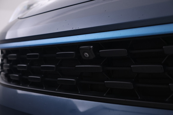 Lynk & Co 01 1.5 360 Camera, Apple carplay, Climate, Leer optioneel Lynk & Co 01 1.5 360 Camera, Apple carplay, Climate, Leer optioneel