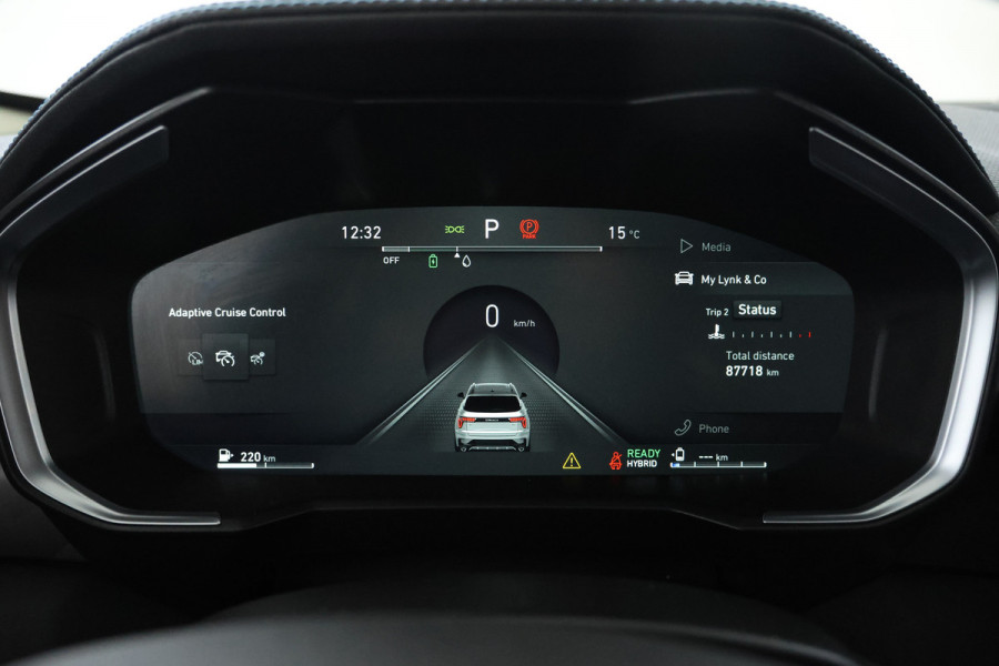 Lynk & Co 01 1.5 360 Camera, Apple carplay, Climate, Leer optioneel Lynk & Co 01 1.5 360 Camera, Apple carplay, Climate, Leer optioneel