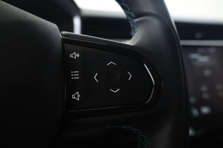 Lynk & Co 01 1.5 360 Camera, Apple carplay, Climate, Leer optioneel Lynk & Co 01 1.5 360 Camera, Apple carplay, Climate, Leer optioneel