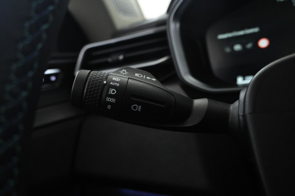 Lynk & Co 01 1.5 360 Camera, Apple carplay, Climate, Leer optioneel Lynk & Co 01 1.5 360 Camera, Apple carplay, Climate, Leer optioneel