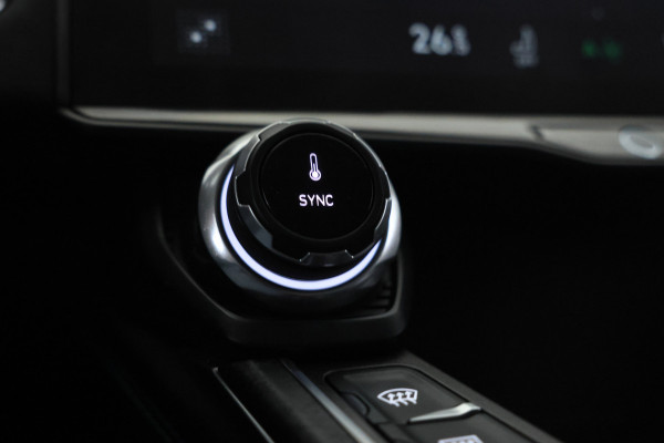 Lynk & Co 01 1.5 360 Camera, Apple carplay, Climate, Leer optioneel Lynk & Co 01 1.5 360 Camera, Apple carplay, Climate, Leer optioneel