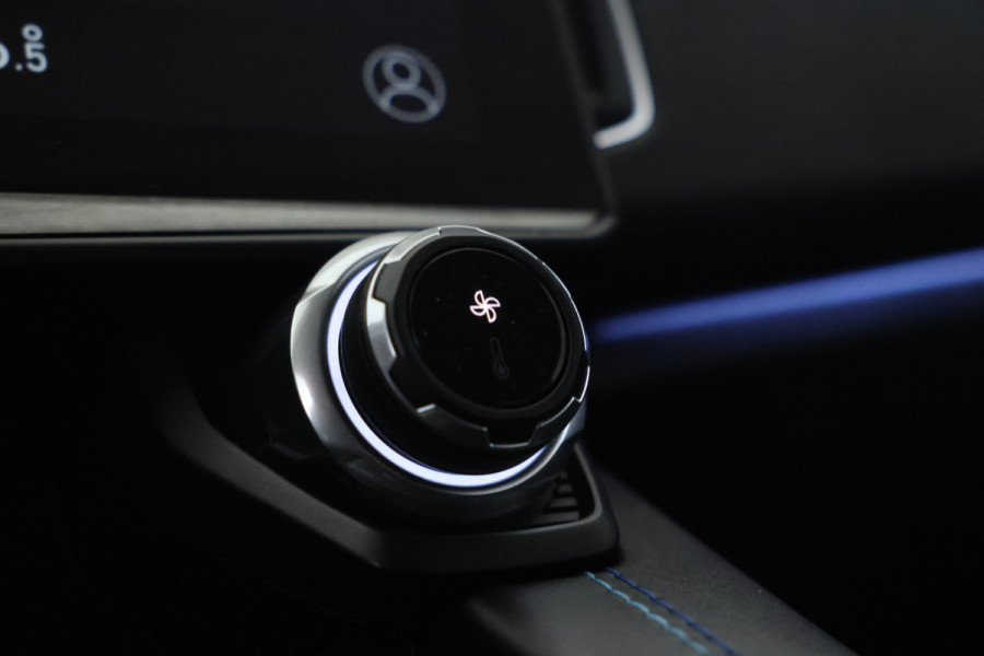 Lynk & Co 01 1.5 360 Camera, Apple carplay, Climate, Leer optioneel Lynk & Co 01 1.5 360 Camera, Apple carplay, Climate, Leer optioneel