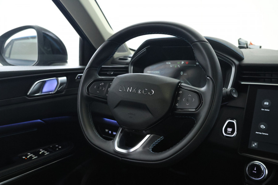 Lynk & Co 01 1.5 360 Camera, Apple carplay, Climate, Leer optioneel Lynk & Co 01 1.5 360 Camera, Apple carplay, Climate, Leer optioneel
