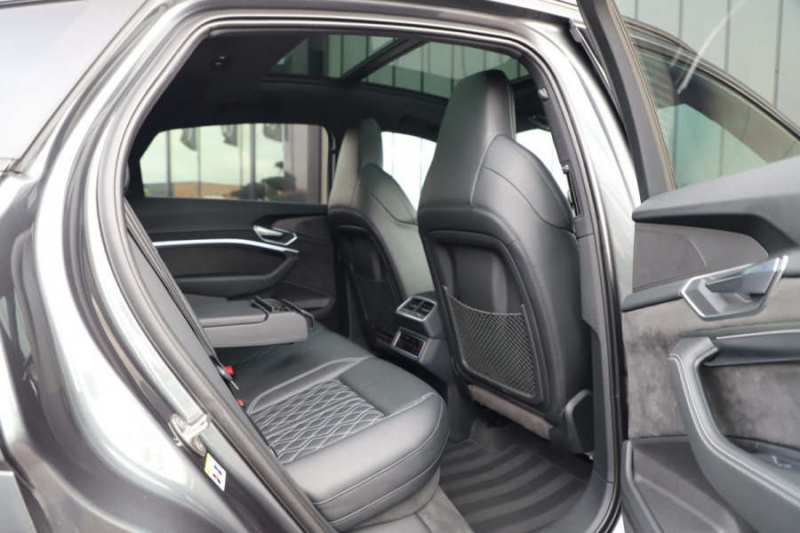 Audi e-tron Sportback 55 S quattro 95 kWh | 408PK | Luchtvering | Head-up | Keyles-go | Sfeerverlichting | B&O | Matrix-led | S-Stoelen | Leder | 2020