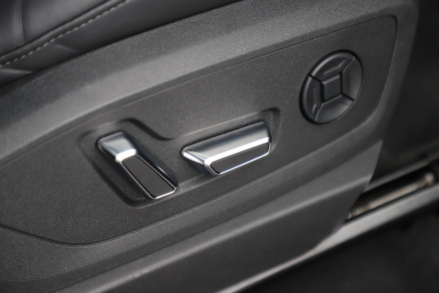 Audi e-tron Sportback 55 S quattro 95 kWh | 408PK | Luchtvering | Head-up | Keyles-go | Sfeerverlichting | B&O | Matrix-led | S-Stoelen | Leder | 2020