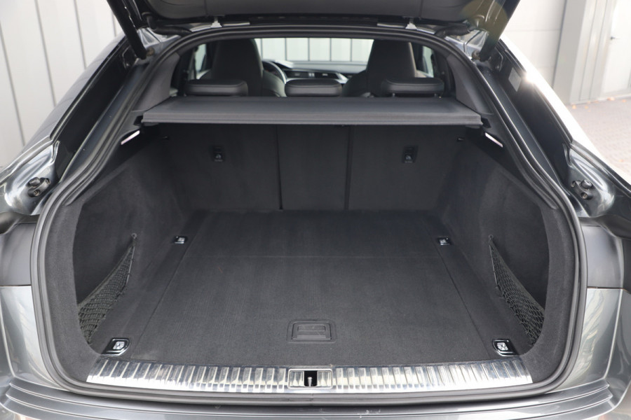 Audi e-tron Sportback 55 S quattro 95 kWh | 408PK | Luchtvering | Head-up | Keyles-go | Sfeerverlichting | B&O | Matrix-led | S-Stoelen | Leder | 2020