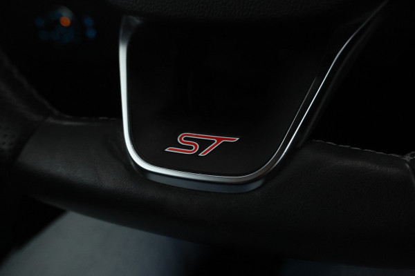 Ford Puma 1.5 EcoBoost ST-X 200pk! Panorama, Recaro etc. etc.