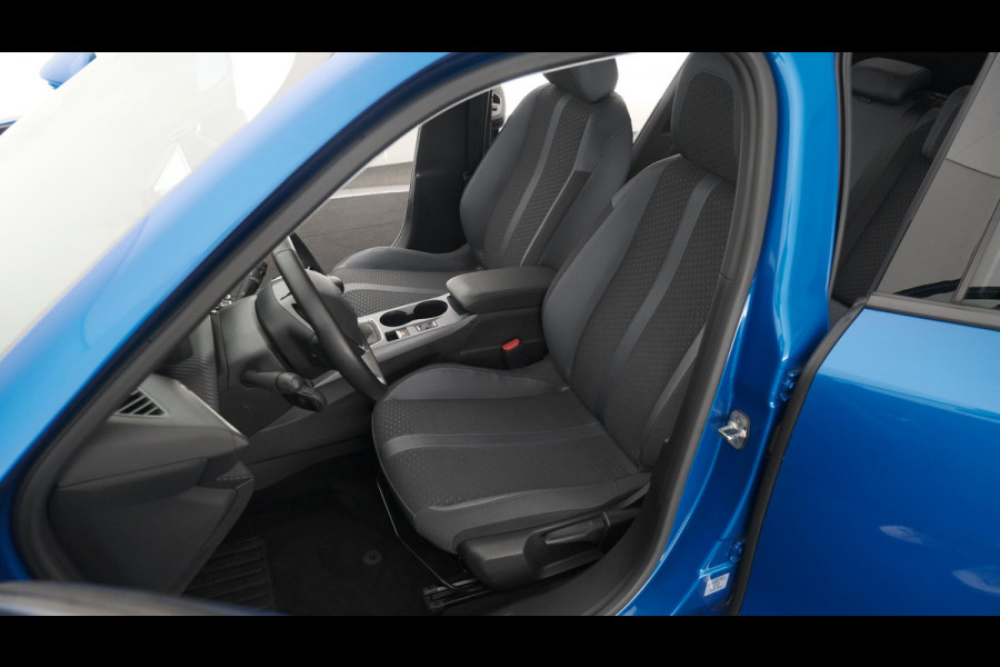 Peugeot 2008 PureTech 130 Allure | Trekhaak | Camera | Apple Carplay | Stoelverwarming | Parkeersensoren