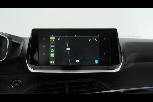 Peugeot 2008 PureTech 130 Allure | Trekhaak | Camera | Apple Carplay | Stoelverwarming | Parkeersensoren