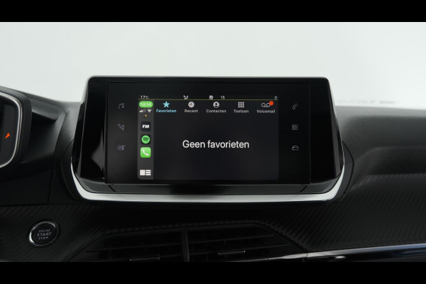 Peugeot 2008 PureTech 130 Allure | Trekhaak | Camera | Apple Carplay | Stoelverwarming | Parkeersensoren