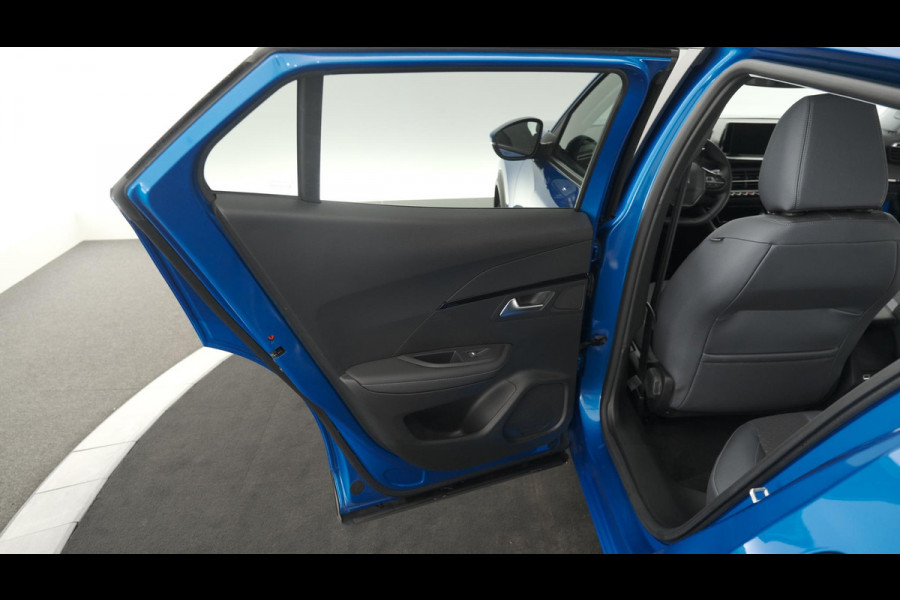 Peugeot 2008 PureTech 130 Allure | Trekhaak | Camera | Apple Carplay | Stoelverwarming | Parkeersensoren