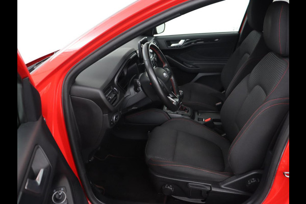 Ford Focus 1.0 EcoBoost Hybrid ST Line X | Stoel & stuurverwarming | Adaptive cruise | Camera | Keyless | Carplay | Climate control | Digital Cockpit | Full LED | DAB | Bluetooth | Getint glas Ford Focus 1.0 EcoBoost Hybrid ST Line X | Stoel & stuurverwarming | Adaptive cruise | Camera | Keyless | Carplay | Climate control | Digital Cockpit | Full LED | DAB | Bluetooth | Getint glas