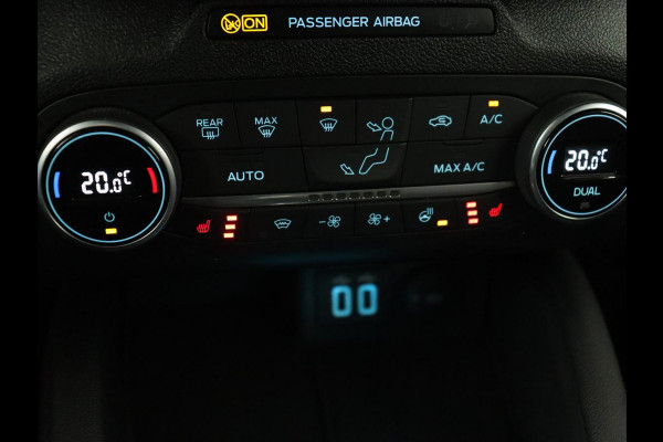 Ford Focus 1.0 EcoBoost Hybrid ST Line X | Stoel & stuurverwarming | Adaptive cruise | Camera | Keyless | Carplay | Climate control | Digital Cockpit | Full LED | DAB | Bluetooth | Getint glas Ford Focus 1.0 EcoBoost Hybrid ST Line X | Stoel & stuurverwarming | Adaptive cruise | Camera | Keyless | Carplay | Climate control | Digital Cockpit | Full LED | DAB | Bluetooth | Getint glas