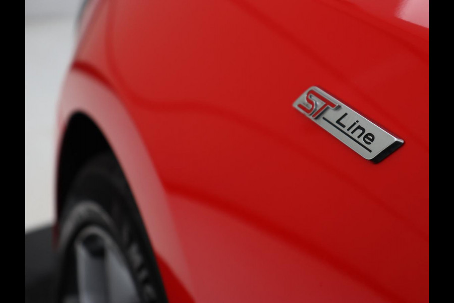 Ford Focus 1.0 EcoBoost Hybrid ST Line X | Stoel & stuurverwarming | Adaptive cruise | Camera | Keyless | Carplay | Climate control | Digital Cockpit | Full LED | DAB | Bluetooth | Getint glas Ford Focus 1.0 EcoBoost Hybrid ST Line X | Stoel & stuurverwarming | Adaptive cruise | Camera | Keyless | Carplay | Climate control | Digital Cockpit | Full LED | DAB | Bluetooth | Getint glas