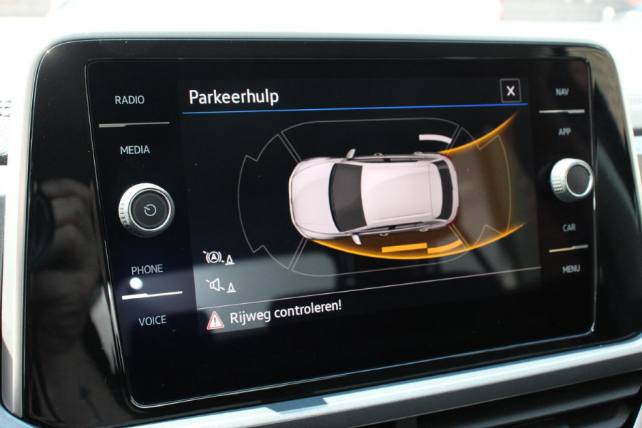 Volkswagen T-Roc 1.5 TSI 150pk DSG Style | Navigatie | Climate Control | Parkeer sensoren | Adaptive Cruise Control | Led | Dab