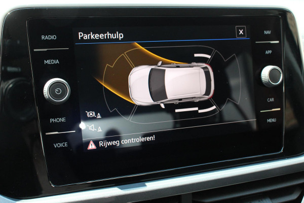 Volkswagen T-Roc 1.5 TSI 150pk DSG Style | Navigatie | Climate Control | Parkeer sensoren | Adaptive Cruise Control | Led | Dab