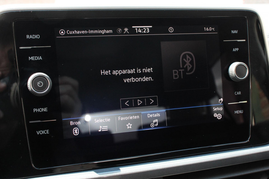 Volkswagen T-Roc 1.5 TSI 150pk DSG Style | Navigatie | Climate Control | Parkeer sensoren | Adaptive Cruise Control | Led | Dab