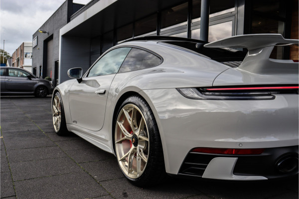 Porsche 911 3.0 Carrera GTS **Aero kit/Approved/Lift/Matrix/4WS** Porsche 911 3.0 Carrera GTS **Aero kit/Approved/Lift/Matrix/4WS**