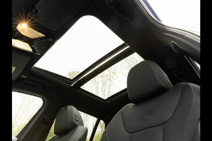 BMW 3 Serie Touring 330e M-Sport - Pano - Trekhaak - ACC - Hifi - Camera