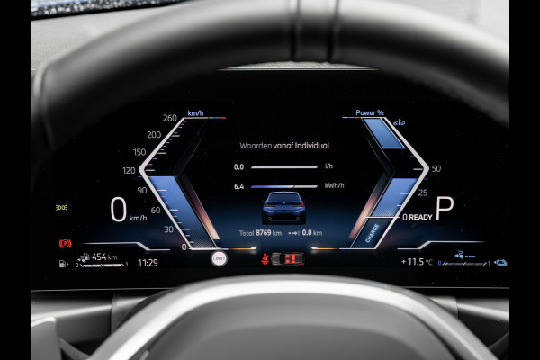 BMW 3 Serie Touring 330e M-Sport - Pano - Trekhaak - ACC - Hifi - Camera