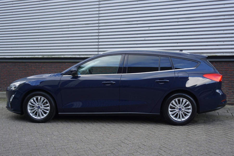 Ford FOCUS Wagon 1.0 EcoB.125PK Hybrid Titanium X Bus./Trekhaak/ Winter+Technologypack. Ford FOCUS Wagon 1.0 EcoB.125PK Hybrid Titanium X Bus./Trekhaak/ Winter+Technologypack.