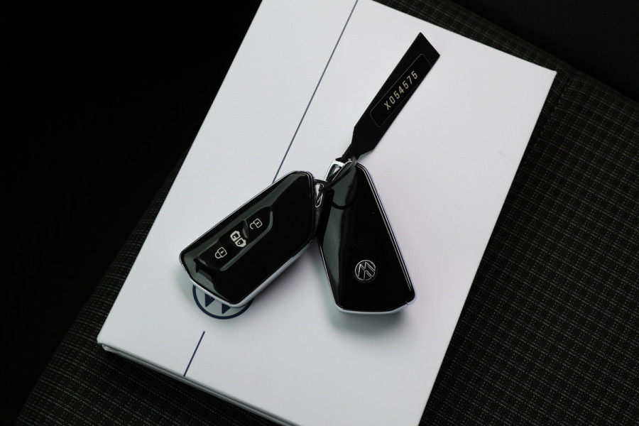 Volkswagen Caddy Cargo Maxi 2.0 TDI | LED | Camera | CarPlay | Lane Assist | Virtual Cockpit | Cruise control | DAB | Trekhaak | Keyless Go | Maxton spoilerkit | Fabrieksgarantie Volkswagen Caddy Cargo Maxi 2.0 TDI | LED | Camera | CarPlay | Lane Assist | Virtual Cockpit | Cruise control | DAB | Trekhaak | Keyless Go | Maxton spoilerkit | Fabrieksgarantie