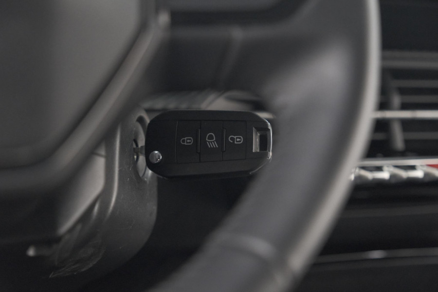 Peugeot 208 PureTech 100 Active | Navigatie | Cruise Control | Apple Carplay Peugeot 208 PureTech 100 Active | Navigatie | Cruise Control | Apple Carplay