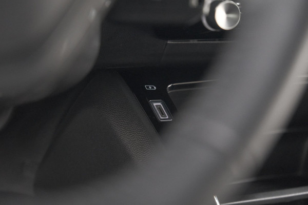 Peugeot 208 PureTech 100 Active | Navigatie | Cruise Control | Apple Carplay Peugeot 208 PureTech 100 Active | Navigatie | Cruise Control | Apple Carplay