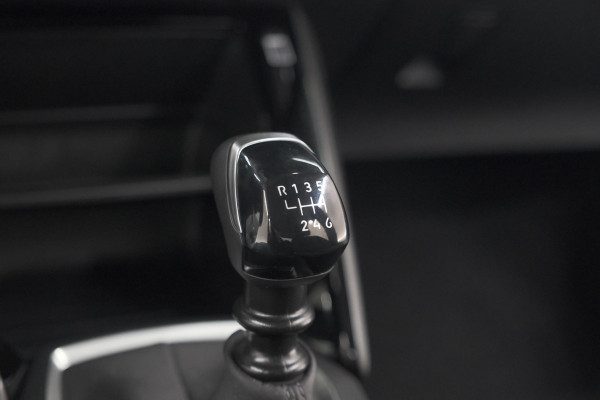 Peugeot 208 PureTech 100 Active | Navigatie | Cruise Control | Apple Carplay Peugeot 208 PureTech 100 Active | Navigatie | Cruise Control | Apple Carplay