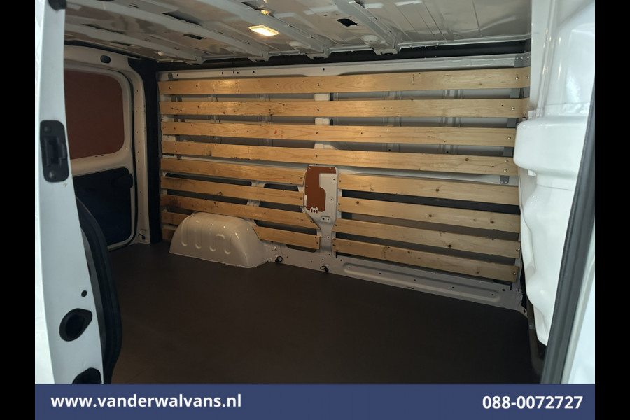 Renault Trafic 2.0 dCi 131pk L2H1 Euro6 Airco | Navigatie | LED | Cruisecontrol | Parkeersensoren Bijrijdersbank, 2500kg trekvermogen Renault Trafic 2.0 dCi 131pk L2H1 Euro6 Airco | Navigatie | LED | Cruisecontrol | Parkeersensoren Bijrijdersbank, 2500kg trekvermogen