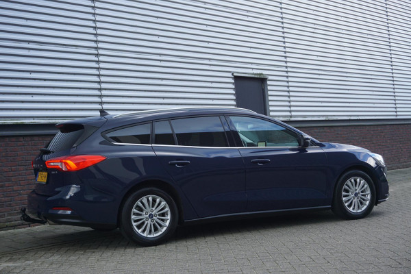 Ford FOCUS Wagon 1.0 EcoB.125PK Hybrid Titanium X Bus./Trekhaak/ Winter+Technologypack. Ford FOCUS Wagon 1.0 EcoB.125PK Hybrid Titanium X Bus./Trekhaak/ Winter+Technologypack.