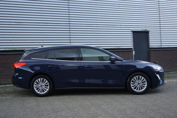 Ford FOCUS Wagon 1.0 EcoB.125PK Hybrid Titanium X Bus./Trekhaak/ Winter+Technologypack. Ford FOCUS Wagon 1.0 EcoB.125PK Hybrid Titanium X Bus./Trekhaak/ Winter+Technologypack.