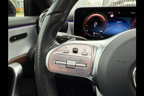 Mercedes-Benz A-Klasse 220 4MATIC | AMG | Pano | Sfeer | LED Mercedes-Benz A-Klasse 220 4MATIC | AMG | Pano | Sfeer | LED