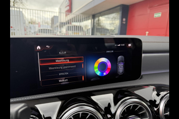 Mercedes-Benz A-Klasse 220 4MATIC | AMG | Pano | Sfeer | LED Mercedes-Benz A-Klasse 220 4MATIC | AMG | Pano | Sfeer | LED