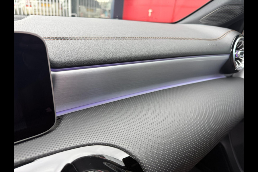 Mercedes-Benz A-Klasse 220 4MATIC | AMG | Pano | Sfeer | LED Mercedes-Benz A-Klasse 220 4MATIC | AMG | Pano | Sfeer | LED