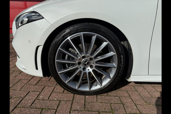 Mercedes-Benz A-Klasse 220 4MATIC | AMG | Pano | Sfeer | LED Mercedes-Benz A-Klasse 220 4MATIC | AMG | Pano | Sfeer | LED