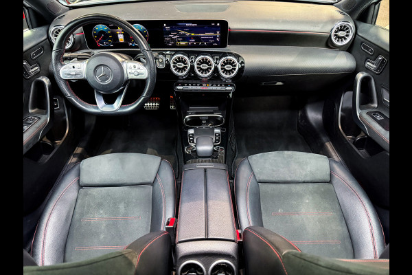 Mercedes-Benz A-Klasse A200 AMG Limousine | Memory|Night-pakket|Keyless|Multibeam Mercedes-Benz A-Klasse A200 AMG Limousine | Memory|Night-pakket|Keyless|Multibeam