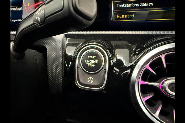Mercedes-Benz A-Klasse A200 AMG Limousine | Memory|Night-pakket|Keyless|Multibeam Mercedes-Benz A-Klasse A200 AMG Limousine | Memory|Night-pakket|Keyless|Multibeam