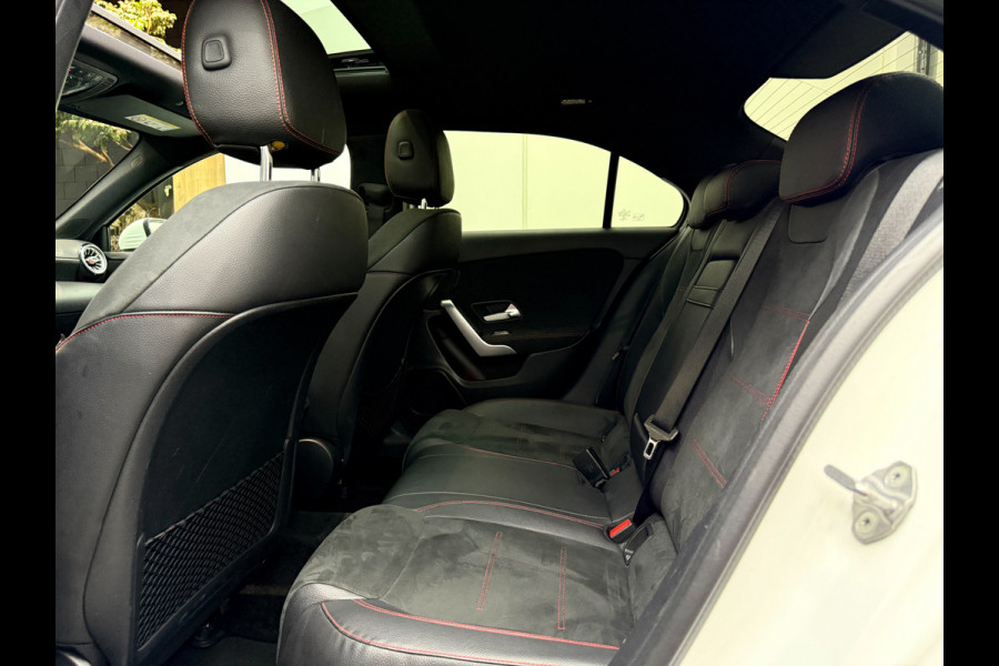 Mercedes-Benz A-Klasse A200 AMG Limousine | Memory|Night-pakket|Keyless|Multibeam Mercedes-Benz A-Klasse A200 AMG Limousine | Memory|Night-pakket|Keyless|Multibeam
