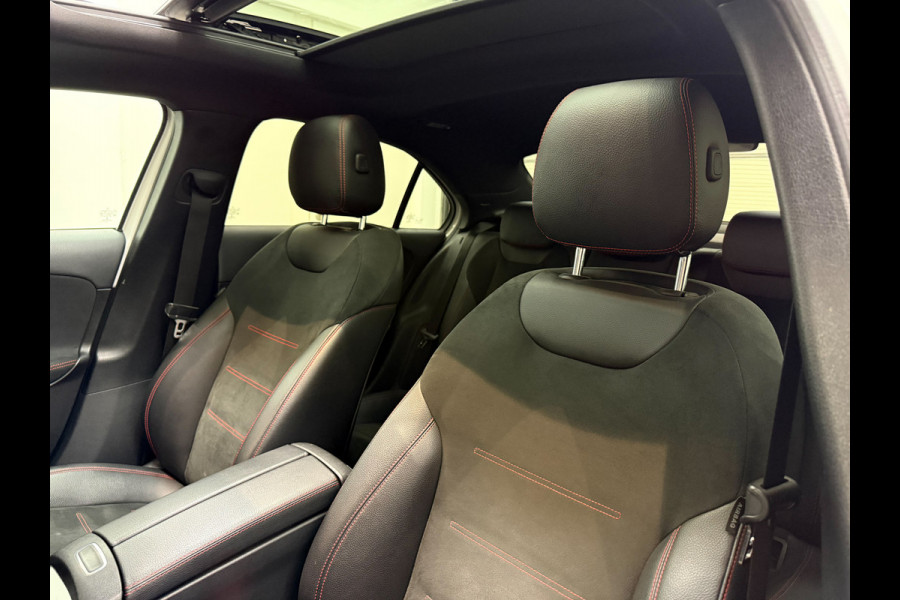 Mercedes-Benz A-Klasse A200 AMG Limousine | Memory|Night-pakket|Keyless|Multibeam Mercedes-Benz A-Klasse A200 AMG Limousine | Memory|Night-pakket|Keyless|Multibeam