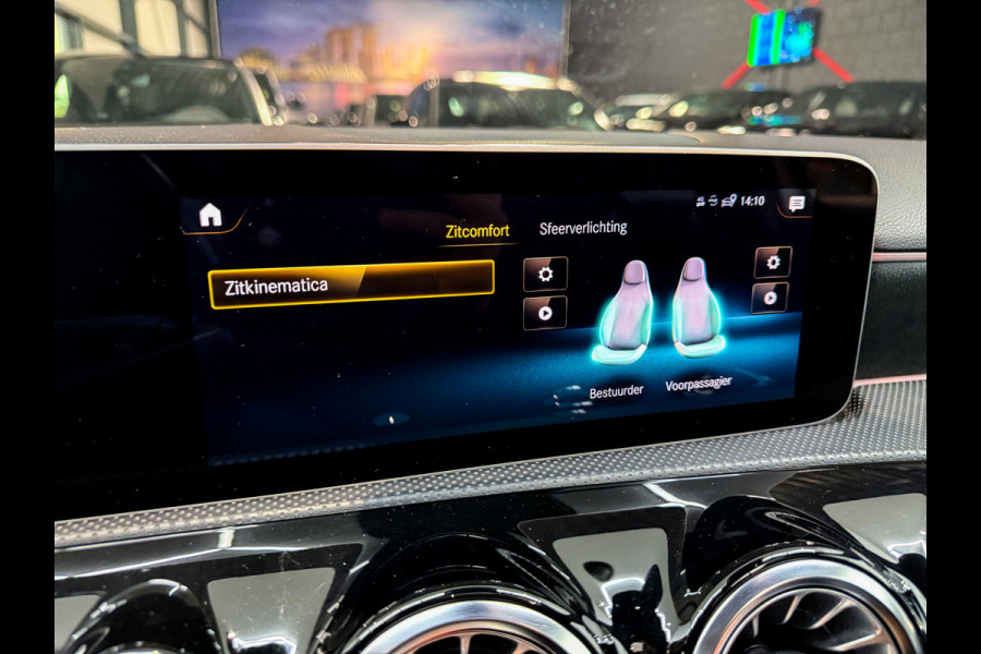 Mercedes-Benz A-Klasse A200 AMG Limousine | Memory|Night-pakket|Keyless|Multibeam Mercedes-Benz A-Klasse A200 AMG Limousine | Memory|Night-pakket|Keyless|Multibeam