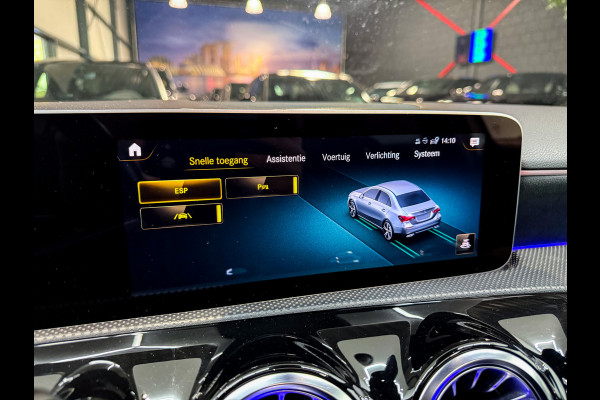Mercedes-Benz A-Klasse A200 AMG Limousine | Memory|Night-pakket|Keyless|Multibeam Mercedes-Benz A-Klasse A200 AMG Limousine | Memory|Night-pakket|Keyless|Multibeam
