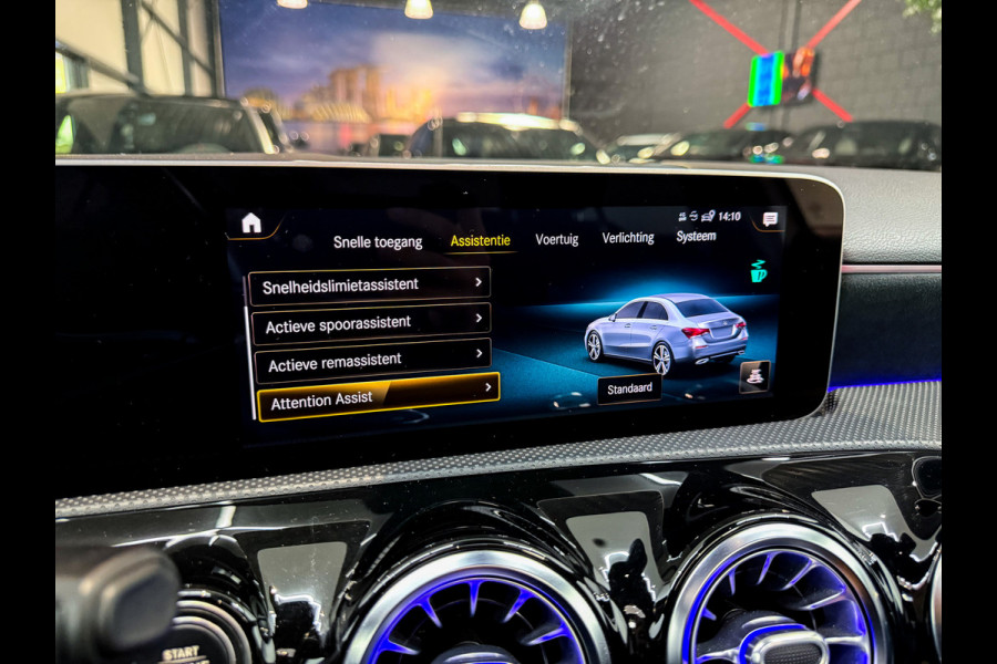 Mercedes-Benz A-Klasse A200 AMG Limousine | Memory|Night-pakket|Keyless|Multibeam Mercedes-Benz A-Klasse A200 AMG Limousine | Memory|Night-pakket|Keyless|Multibeam
