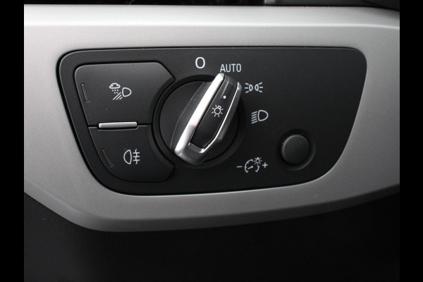Audi A4 Avant 40 TFSI 204pk S-Line Plus S-tronic | Virtual Cockpit | Navigatie | Parkeer sensoren V+A | Climate Control | Adaptive Cruise Control | Electrisch bedienbare achterklep | Audi A4 Avant 40 TFSI 204pk S-Line Plus S-tronic | Virtual Cockpit | Navigatie | Parkeer sensoren V+A | Climate Control | Adaptive Cruise Control | Electrisch bedienbare achterklep |