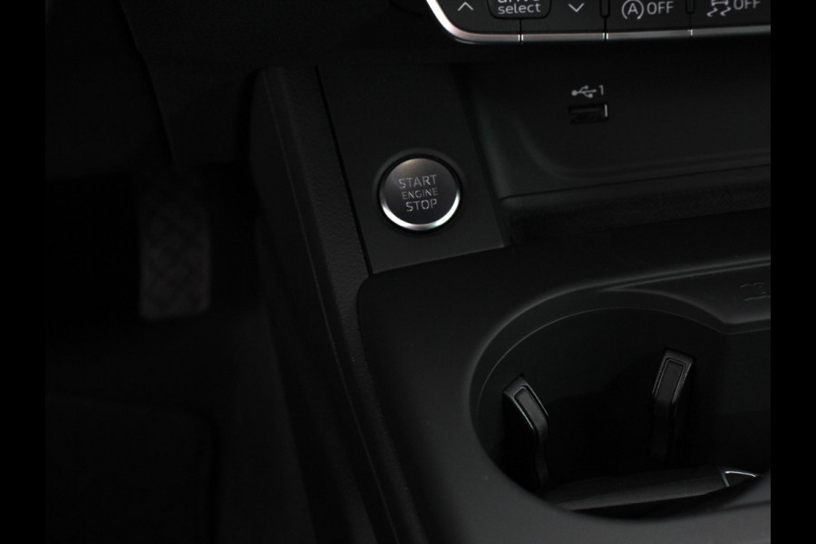 Audi A4 Avant 40 TFSI 204pk S-Line Plus S-tronic | Virtual Cockpit | Navigatie | Parkeer sensoren V+A | Climate Control | Adaptive Cruise Control | Electrisch bedienbare achterklep | Audi A4 Avant 40 TFSI 204pk S-Line Plus S-tronic | Virtual Cockpit | Navigatie | Parkeer sensoren V+A | Climate Control | Adaptive Cruise Control | Electrisch bedienbare achterklep |