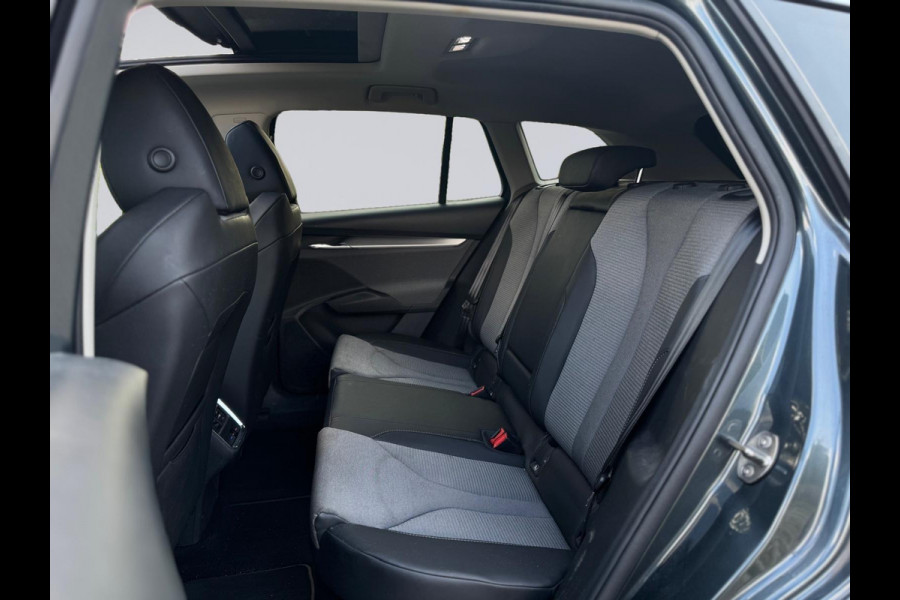 Škoda ENYAQ iV 80, panoramadak, achteruitrijcamera, stoel-stuurverwarming, 1/2 leder, vele opties,, eerste eigenaar