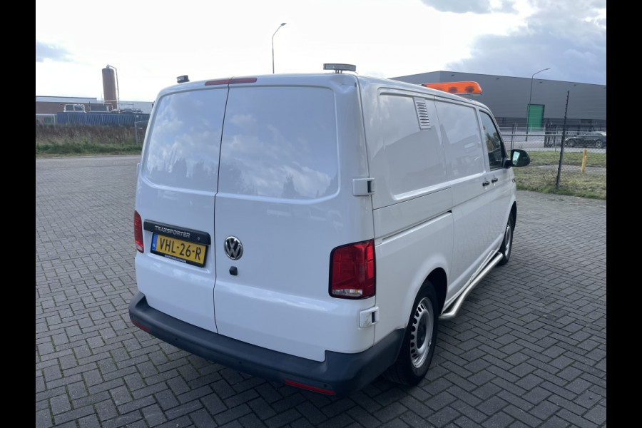 Volkswagen Transporter 2.0 TDI 150PK DSG Dierenvervoer Volkswagen Transporter 2.0 TDI 150PK DSG Dierenvervoer